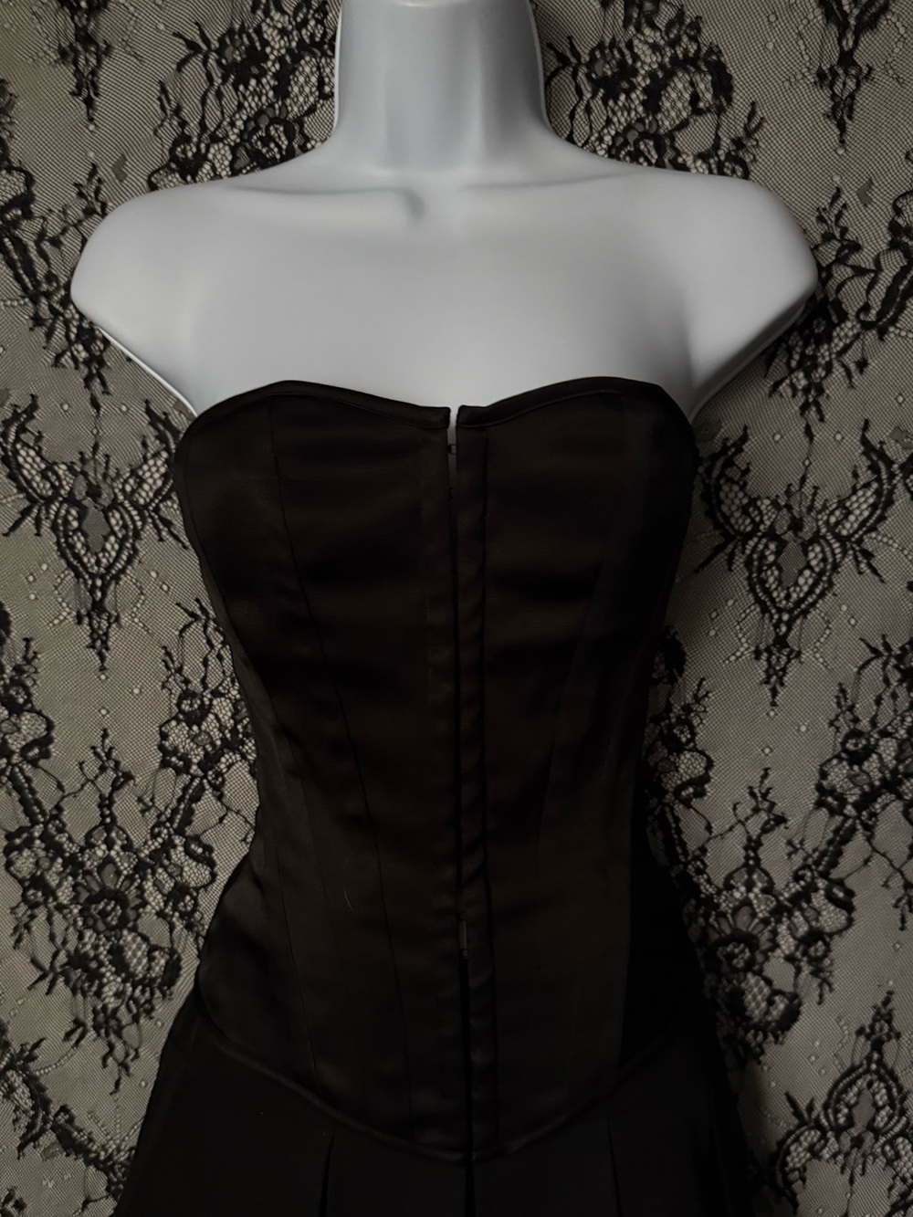 Elegant Black Strapless Corset Top
